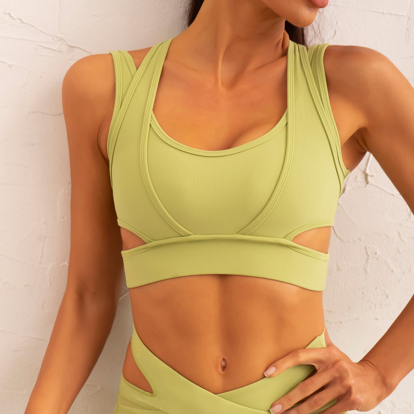 Sports bra - Women's Thread Hollow Sports Top and Shorts Breathable