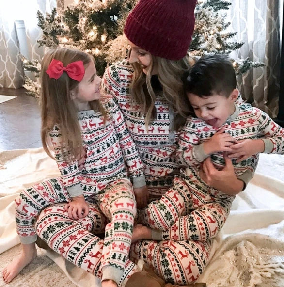 2024 Christmas Family Matching Pajamas New Year Xmas Father Mother Kids Baby Clothes Set Dad Mom And Daughter Son Pajamas Outfit