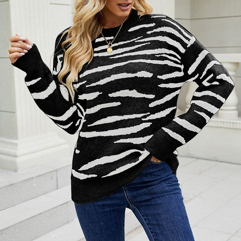 Women’s Long sleeve pullover - Striped Sweater Pullover Tiger Pattern
